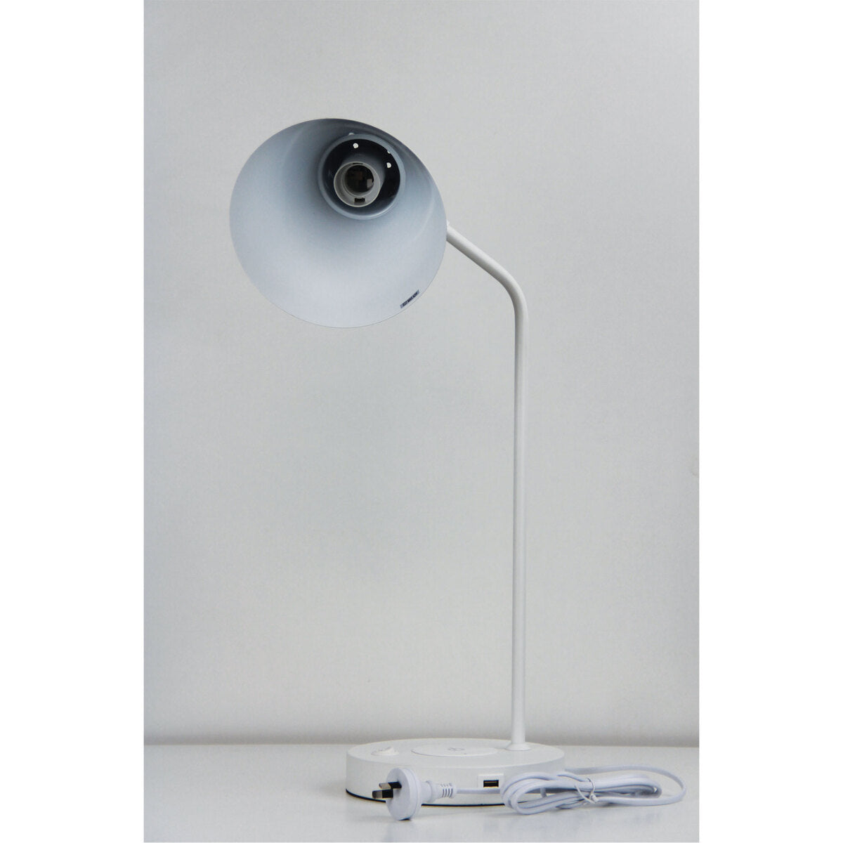 Oriel Lighting TARGA White Desk Lamp with USB and wireless charging