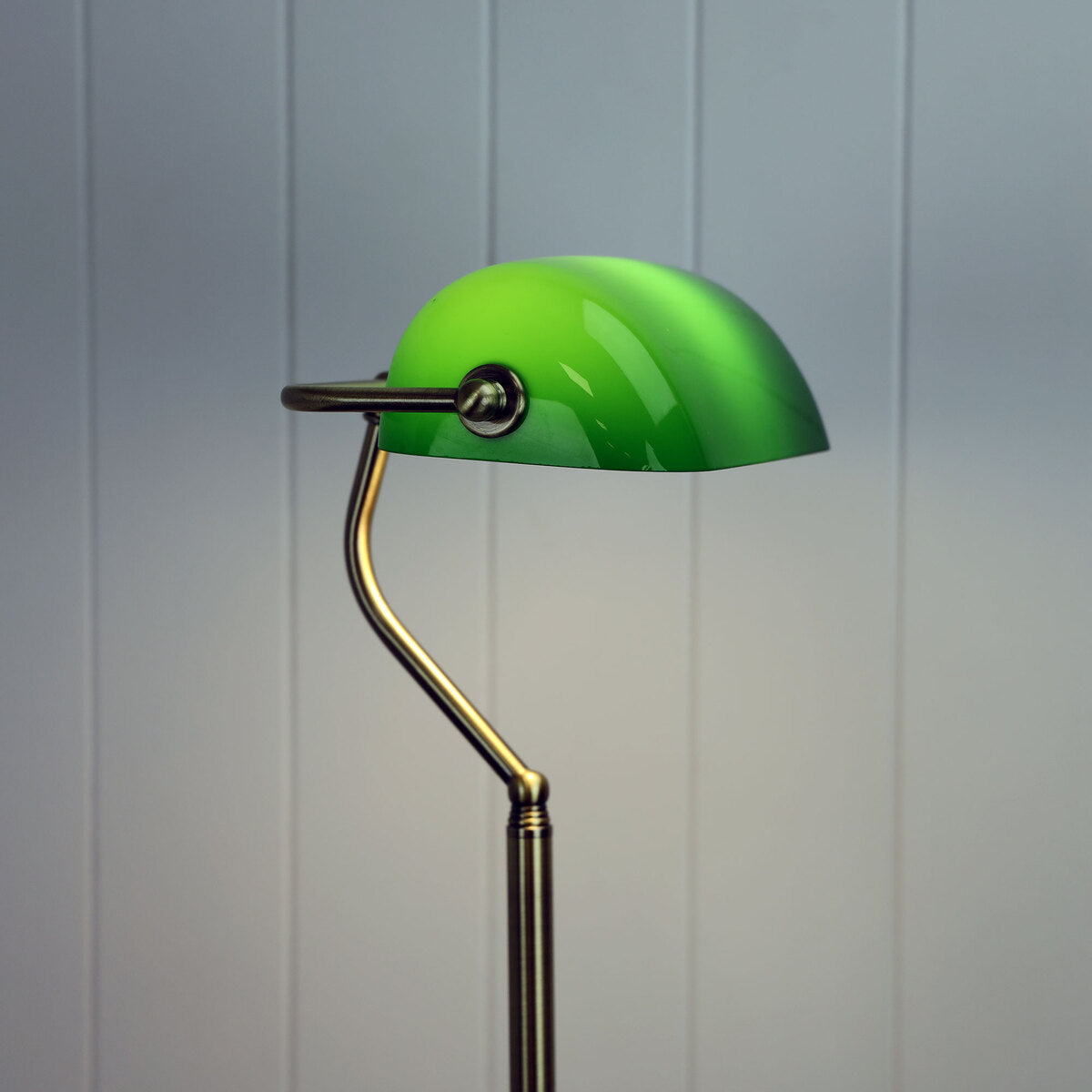 Oriel Lighting BANKERS Retro Floor Lamp Antique Brass Finish