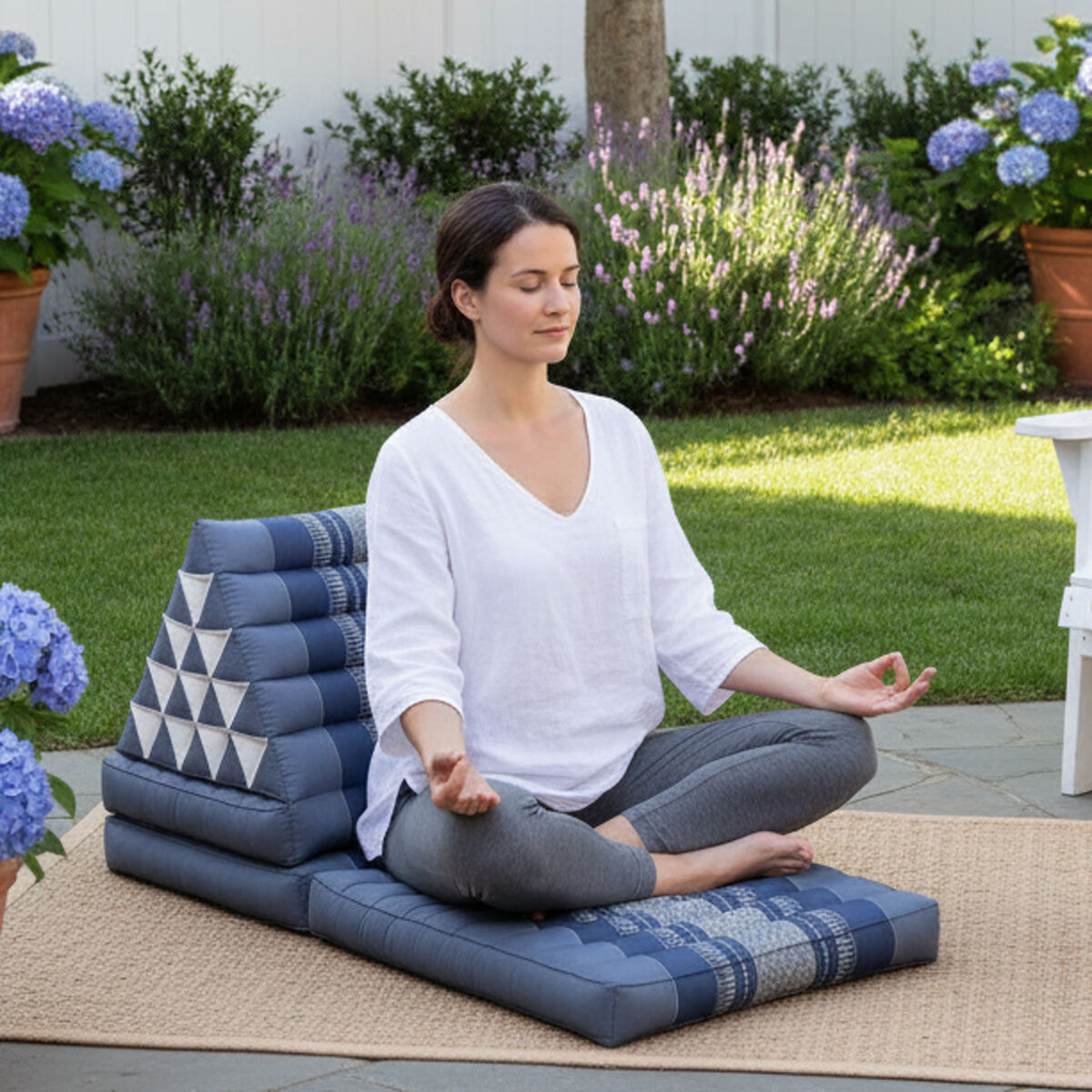 T15-Jumbo 3-Folds Thai Triangle Cushion Foldable Floor Mattress