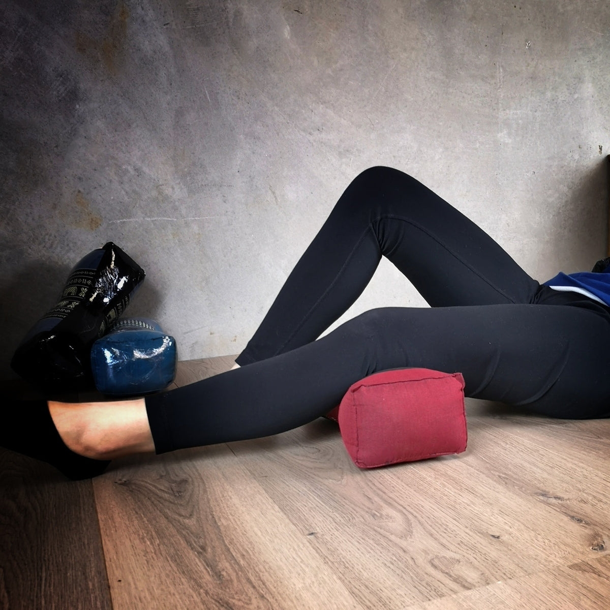 Bone Shape Neck Pillow/Meditation Cushion Kapok Filled